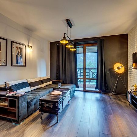 Black Box Studio Smolyan Luaran gambar