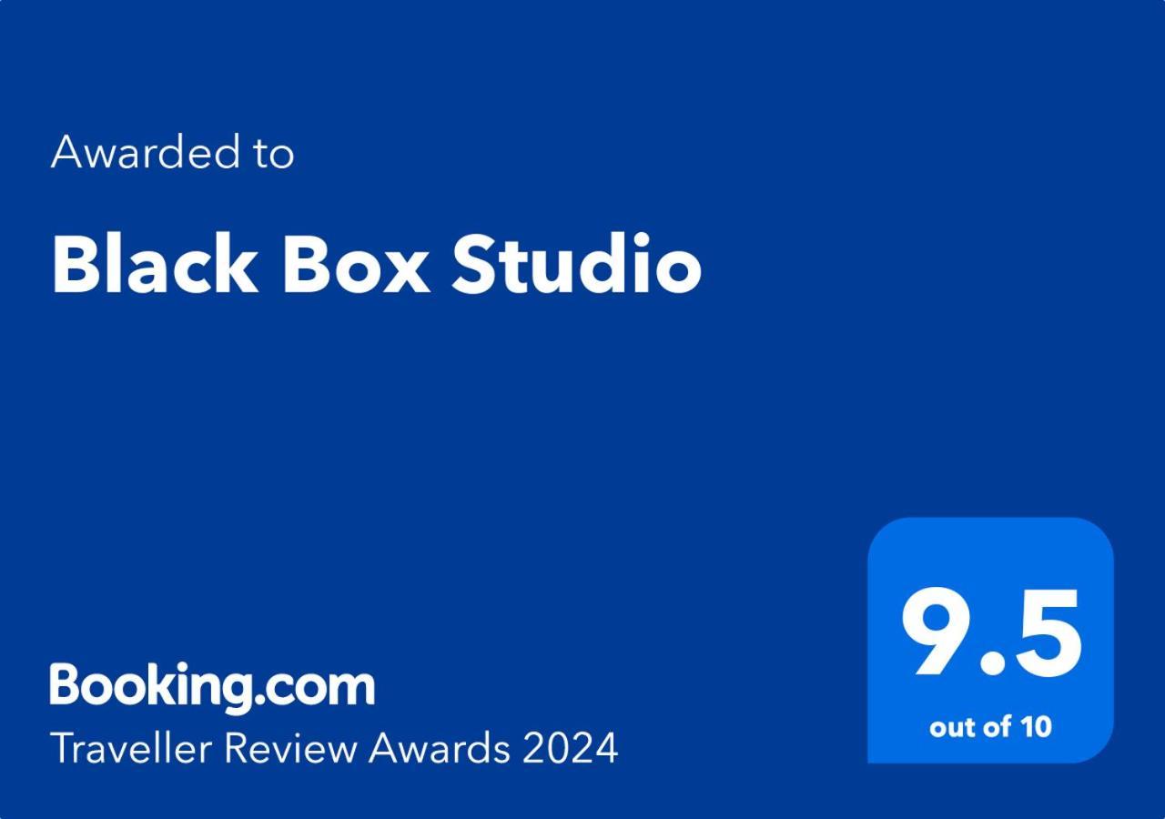 Black Box Studio Smolyan Luaran gambar